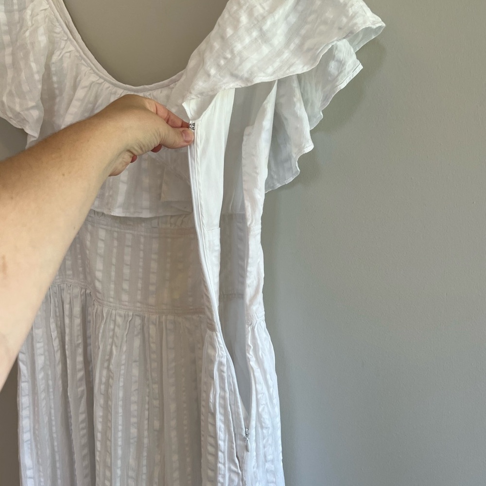 Tory Burch Off Shoulder White Cotton Seersucker Striped Ruffle Dress, size 2 - Picture 10 of 13